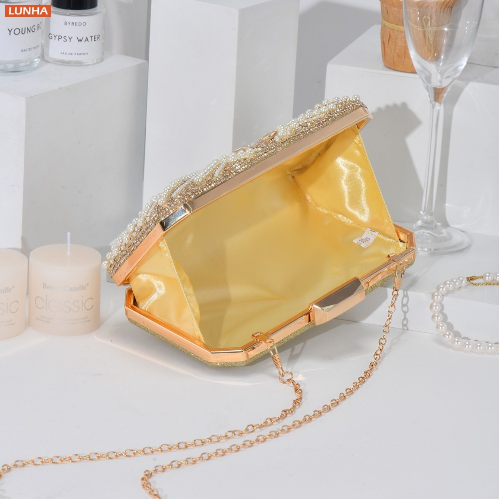 حقيبة سهرة نسائية فاخرة مزينة  - مراجعة Event Party Box وسعره